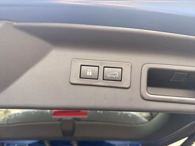 New 2026 DAYBREAK BLUE PEARL Subaru Touring image 21