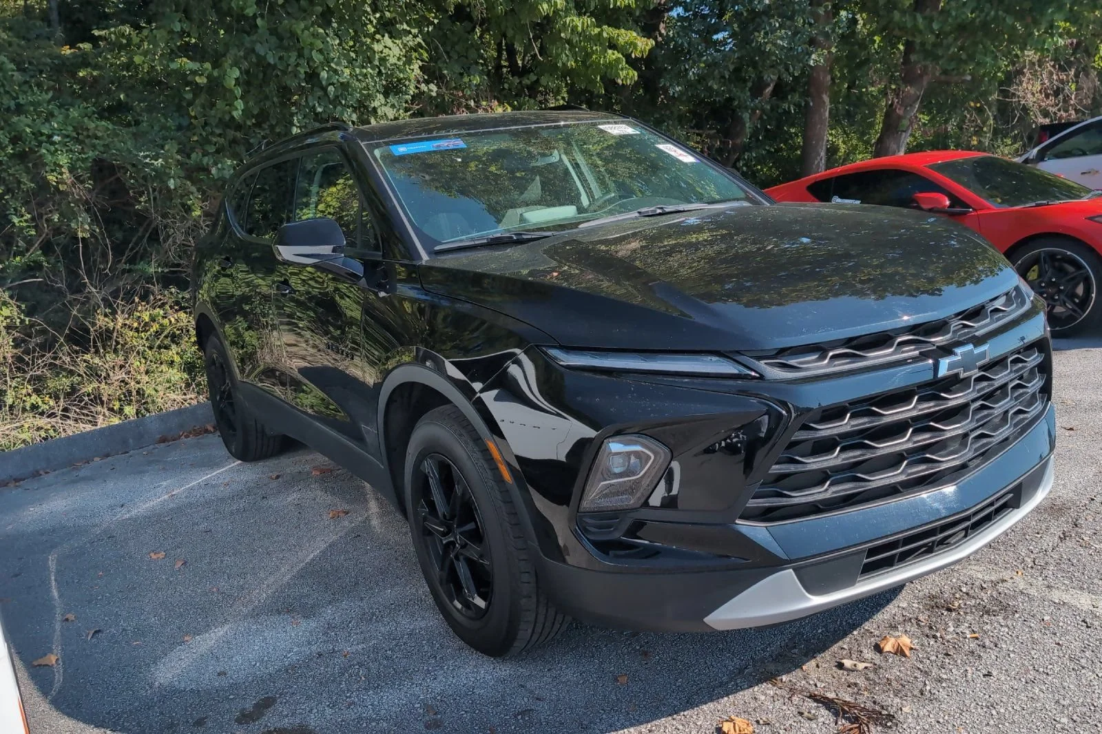 Used 2023 BLACK Chevrolet LT image 2