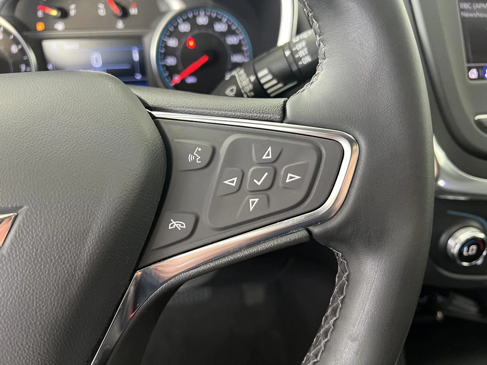 Used 2024 Riptide Blue Metallic Chevrolet LT image 10