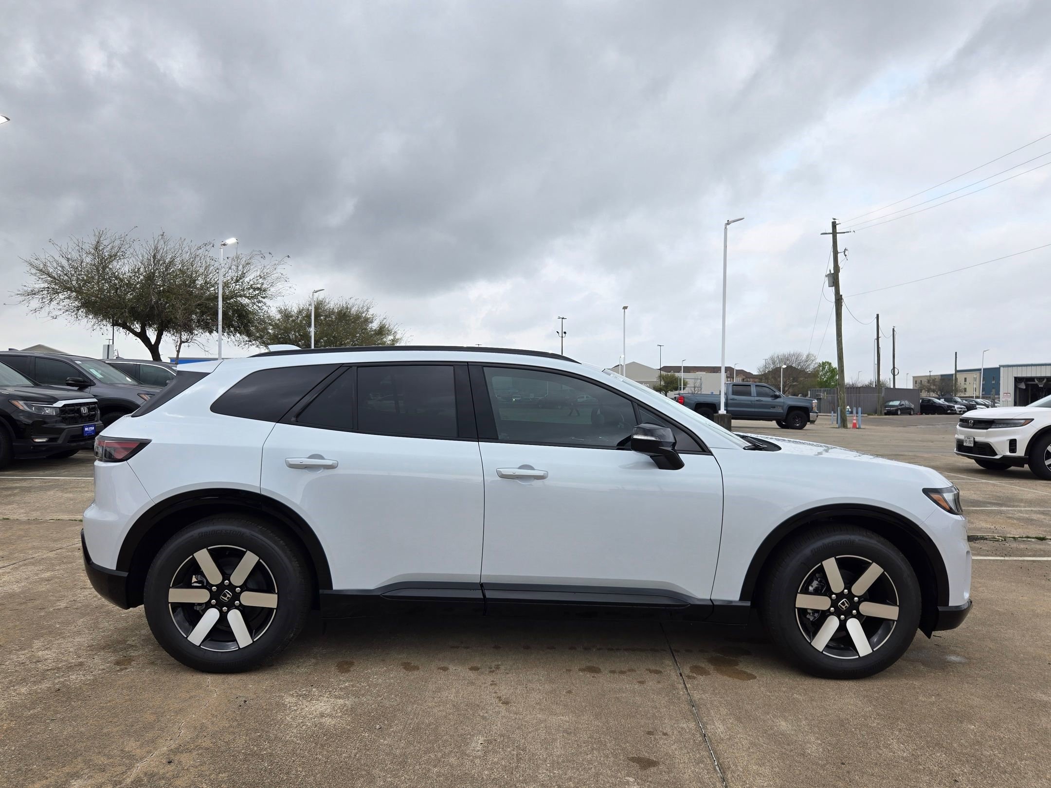 New 2026 Frostline White Pearl Honda Touring image 3