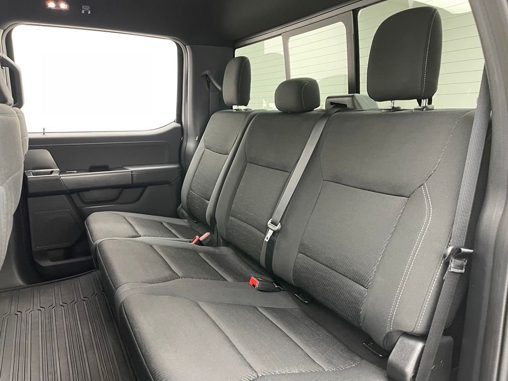 Used 2024 Black Metallic Ford XLT image 38