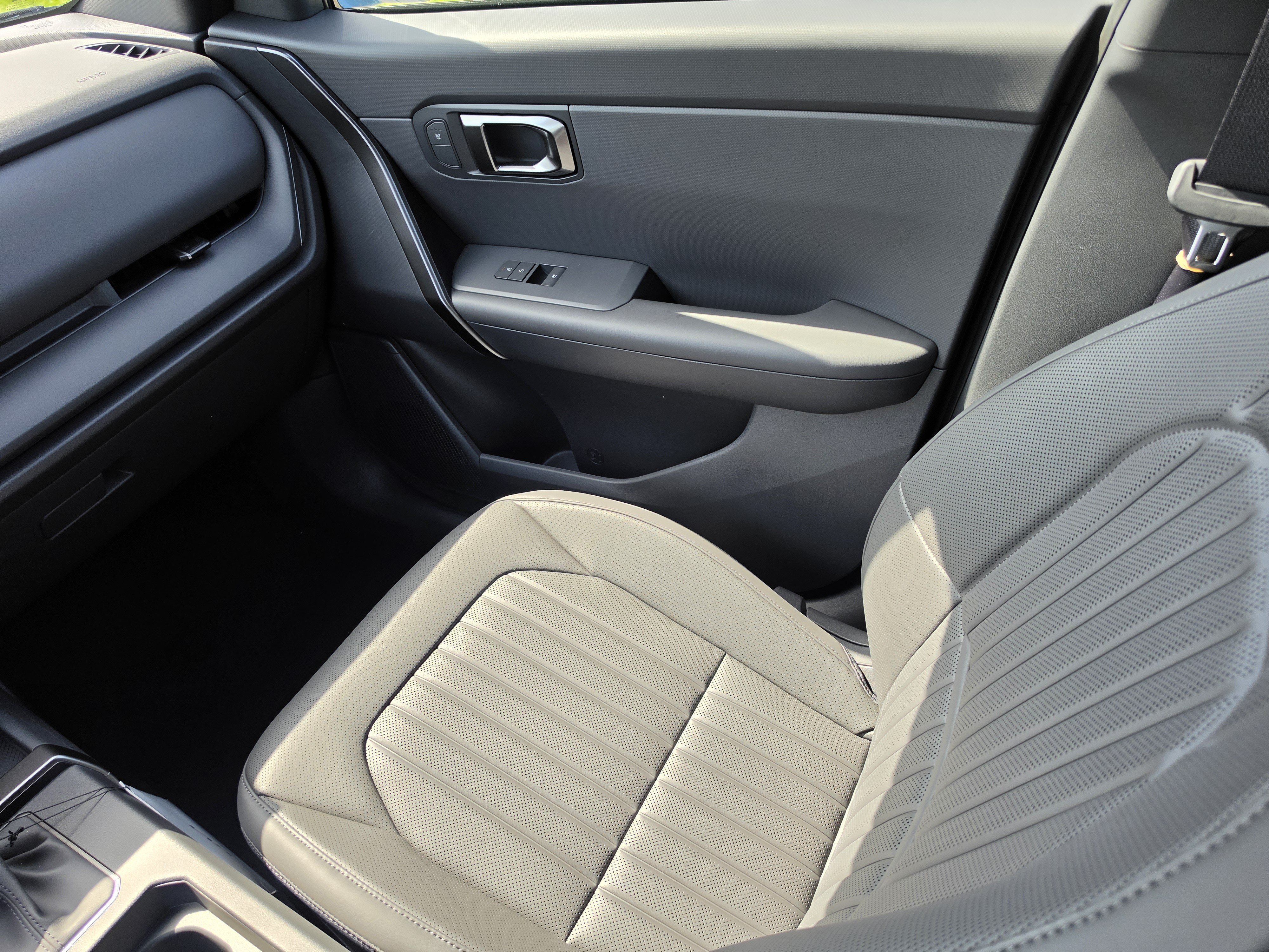 New 2027 Frost Blue Kia X-Line S image 16
