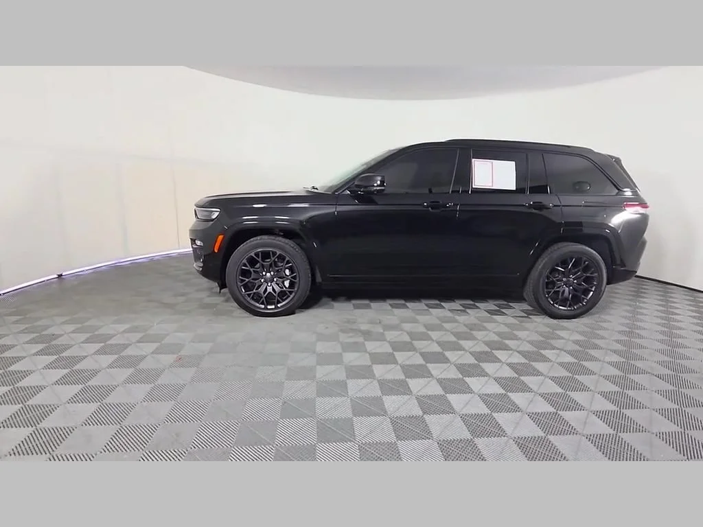 2025 Jeep Grand Cherokee Summit - Photo 46