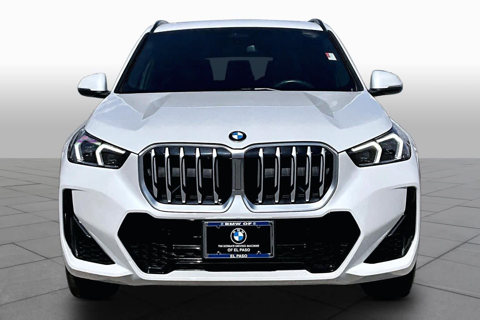 Used 2025 Alpine White BMW xDrive28i image 3