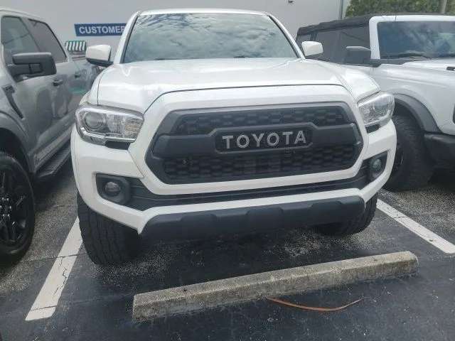 Used 2017 White Toyota SR5 image 2