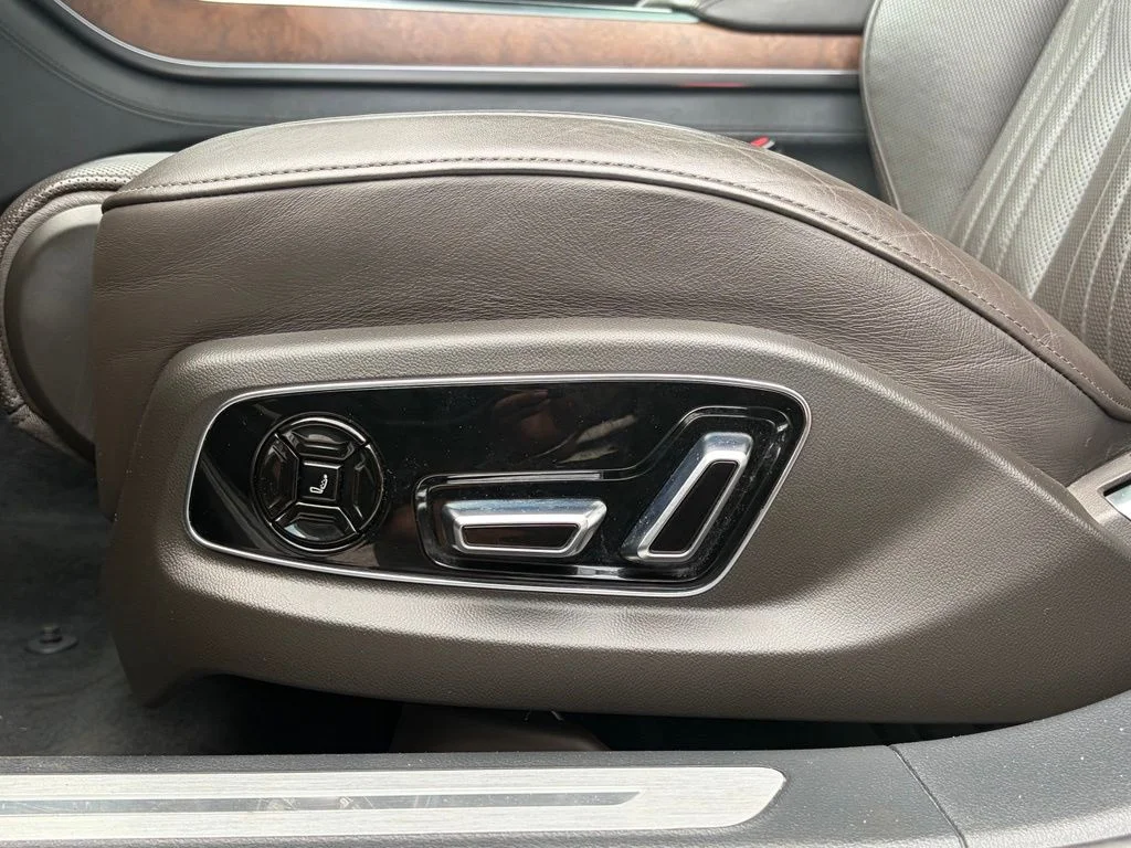Used 2019 Moonlight Blue Audi L 60 image 22