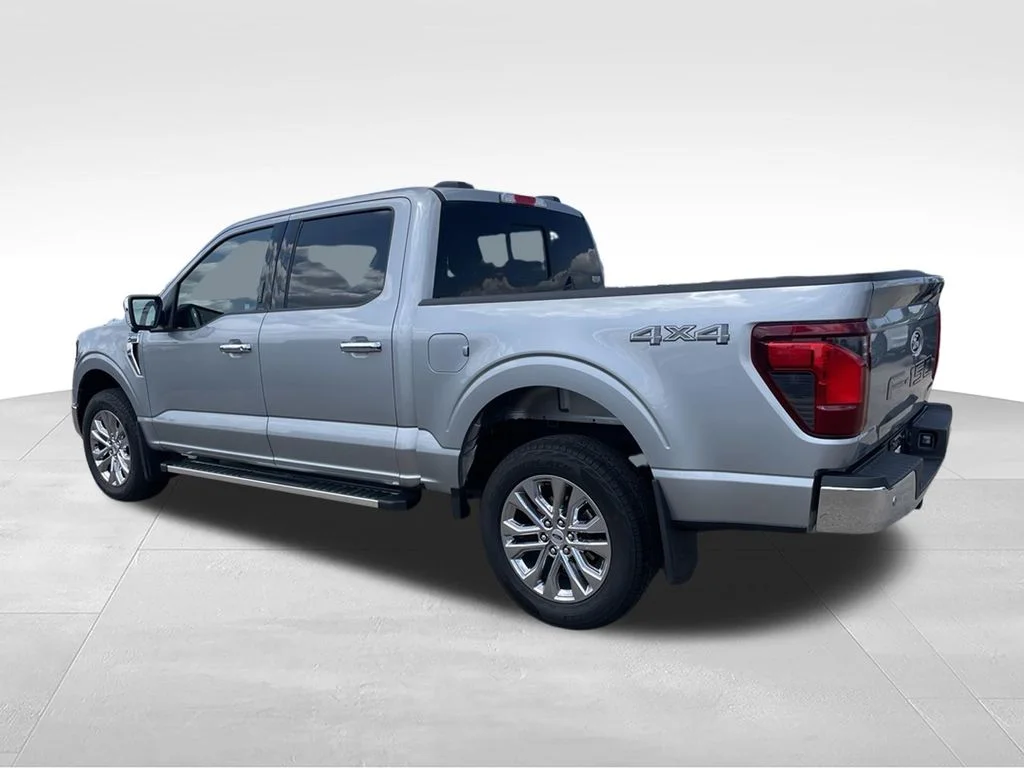 Used 2024 Silver Metallic Ford XLT image 6