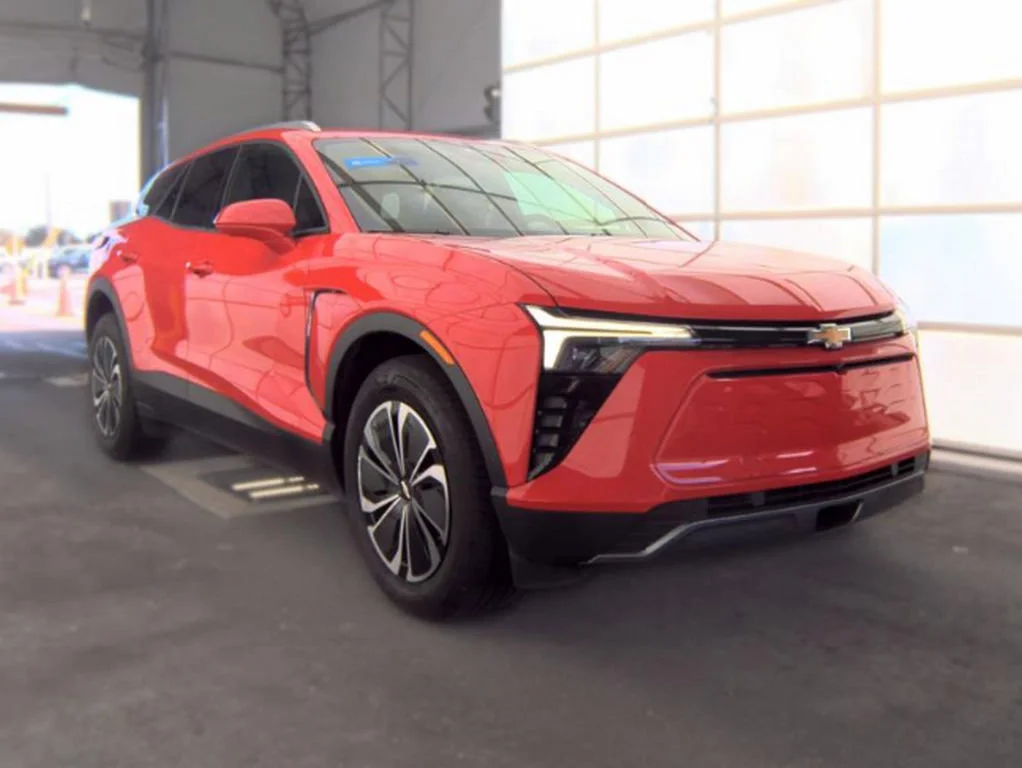Used 2024 Red Chevrolet LT image 4