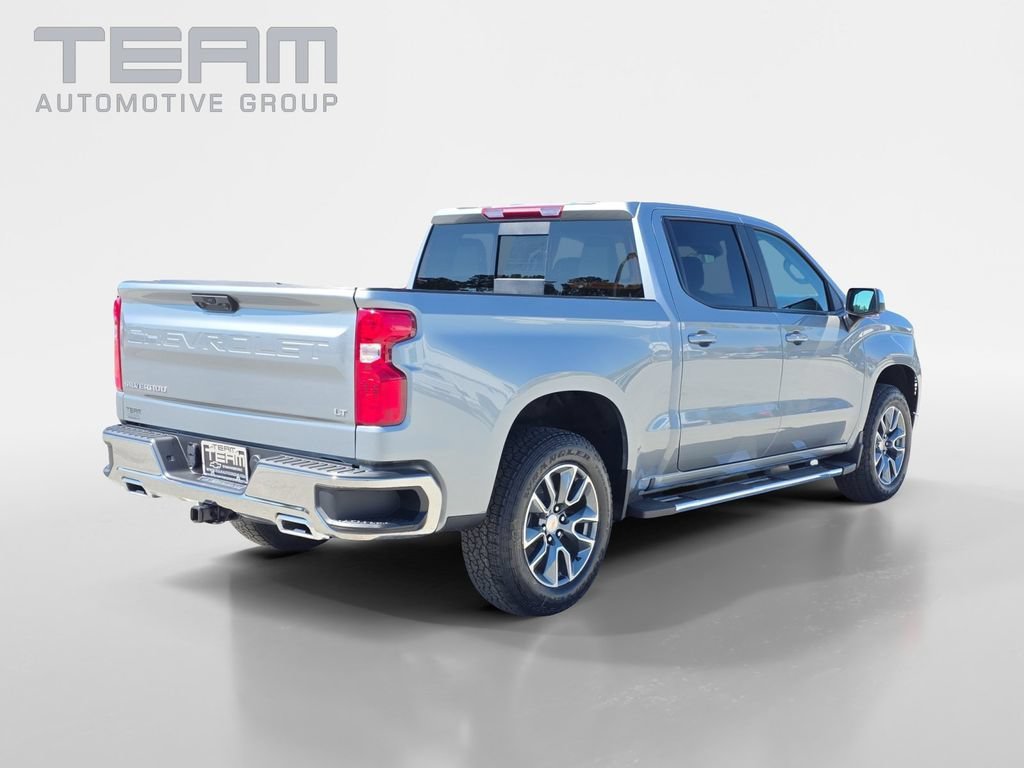 New 2026 Sterling Gray Metallic Chevrolet LT image 7