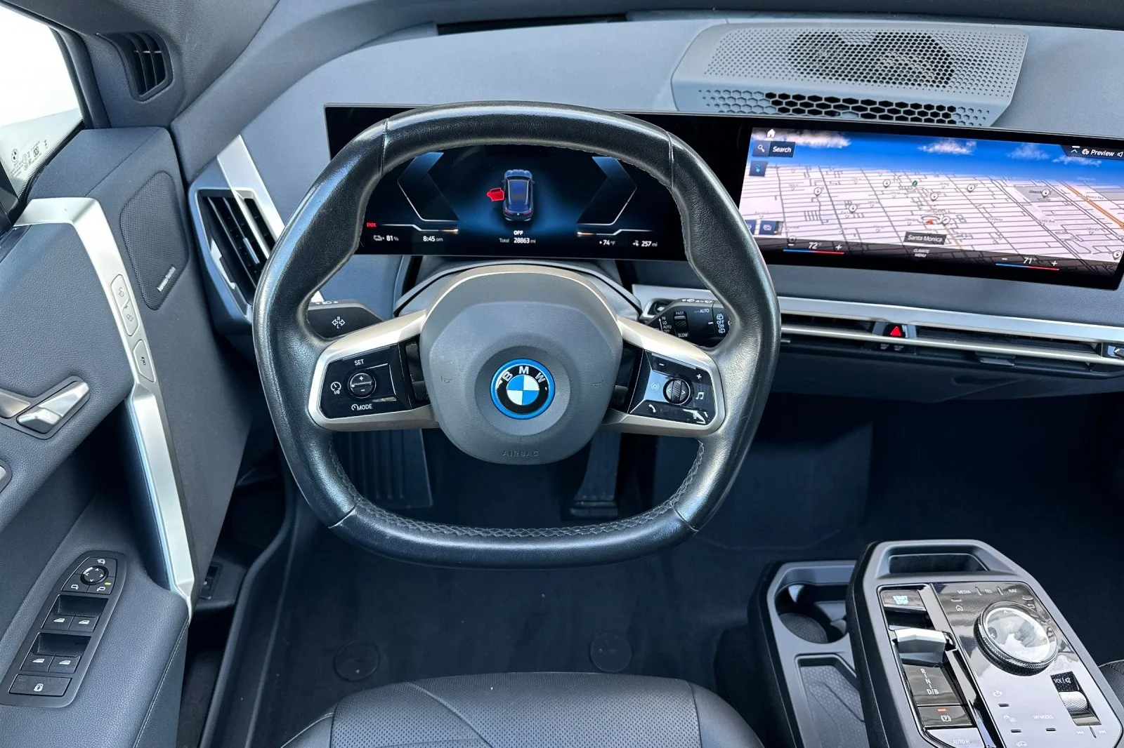 Used 2022 Phytonic Blue Metallic BMW xDrive50 image 13
