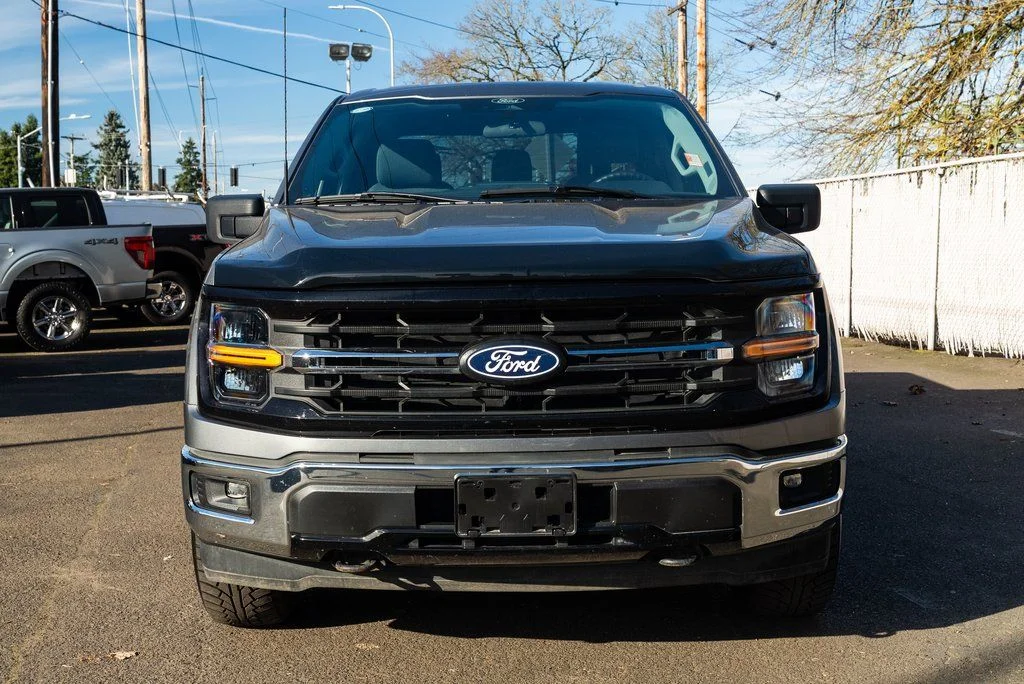 Used 2025 Gray Ford XLT image 2