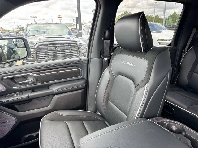 New 2027 Serrano-Green Metallic Exterior Paint RAM Laramie image 41