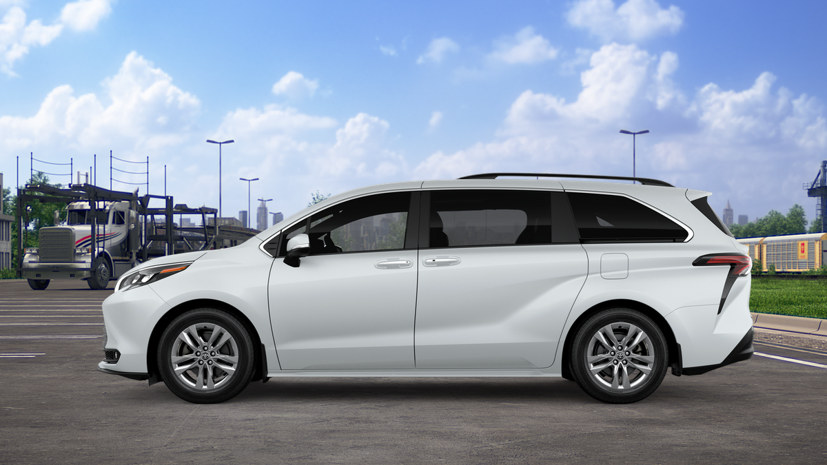 New 2026 Wind Chill Pearl Toyota XLE image 4