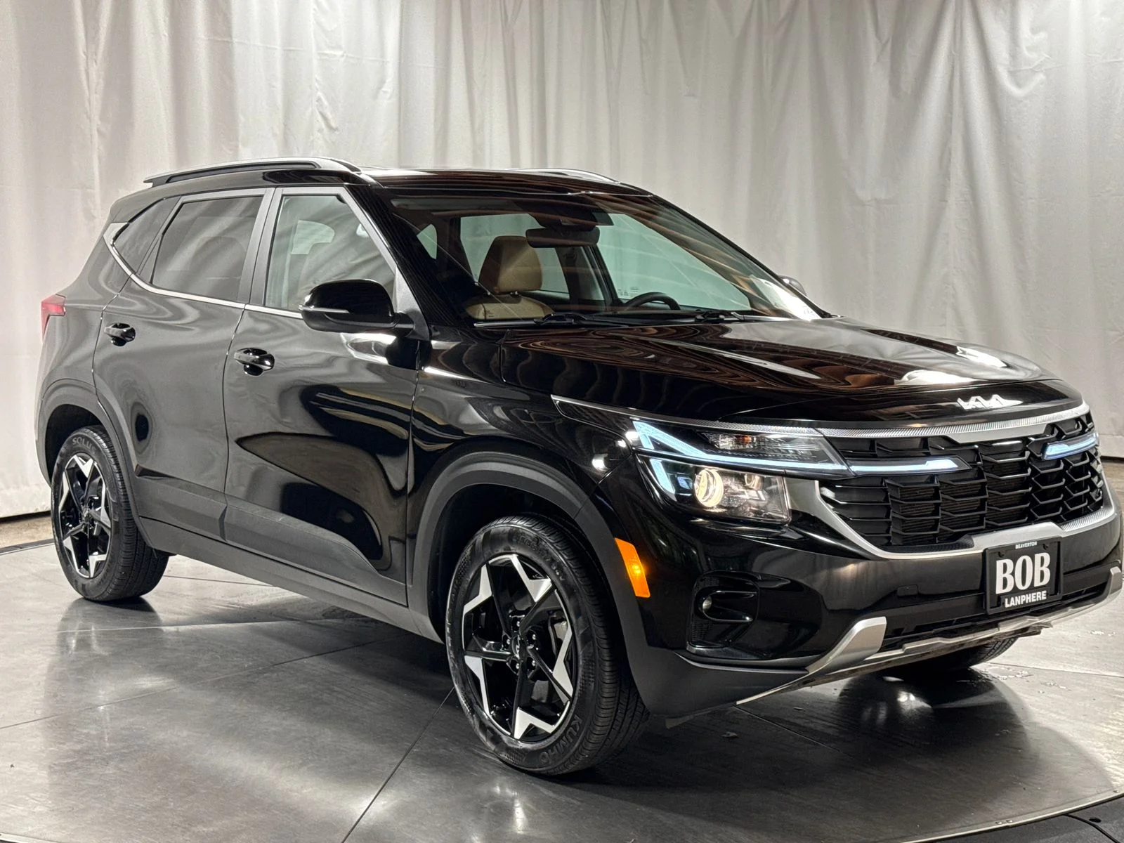 Used 2024 Black Kia EX image 7