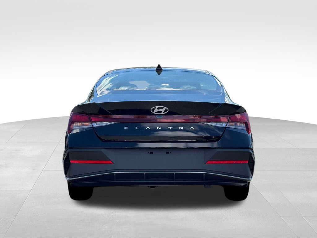 Used 2026 Black Hyundai SE image 7
