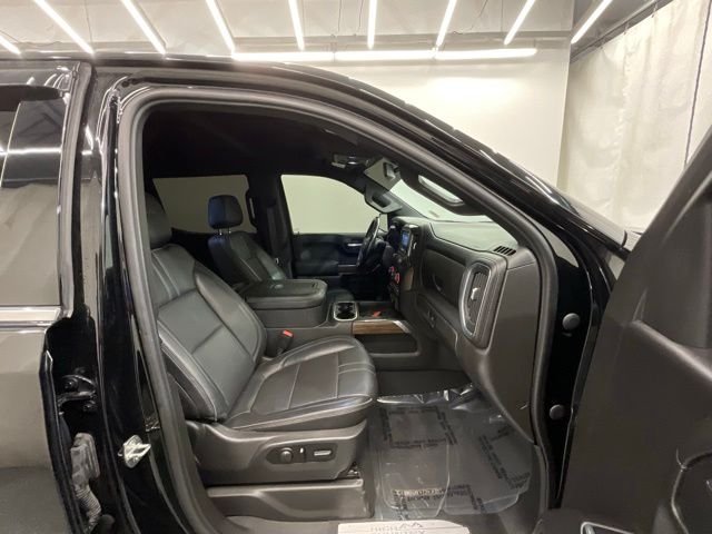 Used 2021 Black Chevrolet High Country image 23