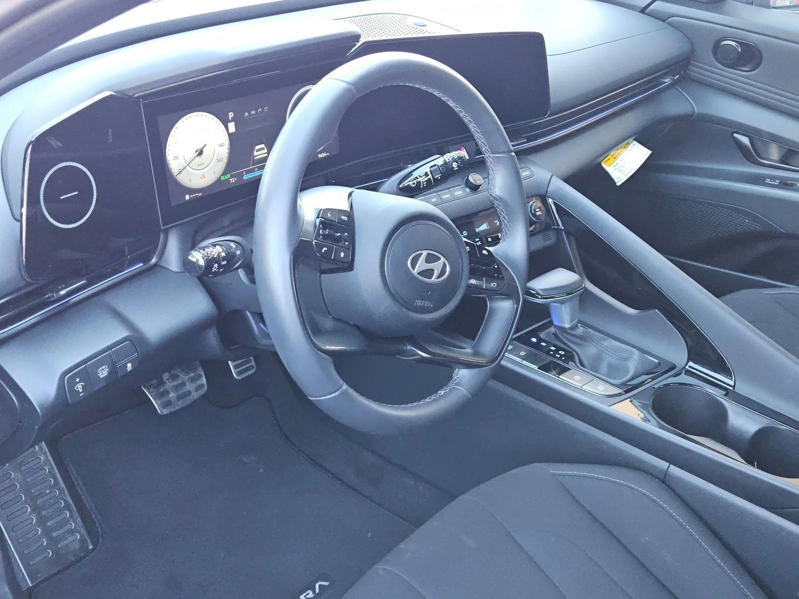 2025 Hyundai Elantra Blue - Photo 9