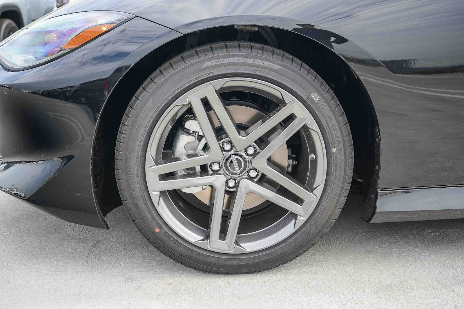 New 2027 Black Diamond Pearl Nissan Sport image 11