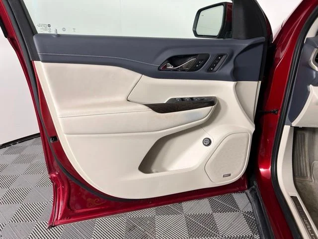 Used 2022 Red GMC Denali image 16