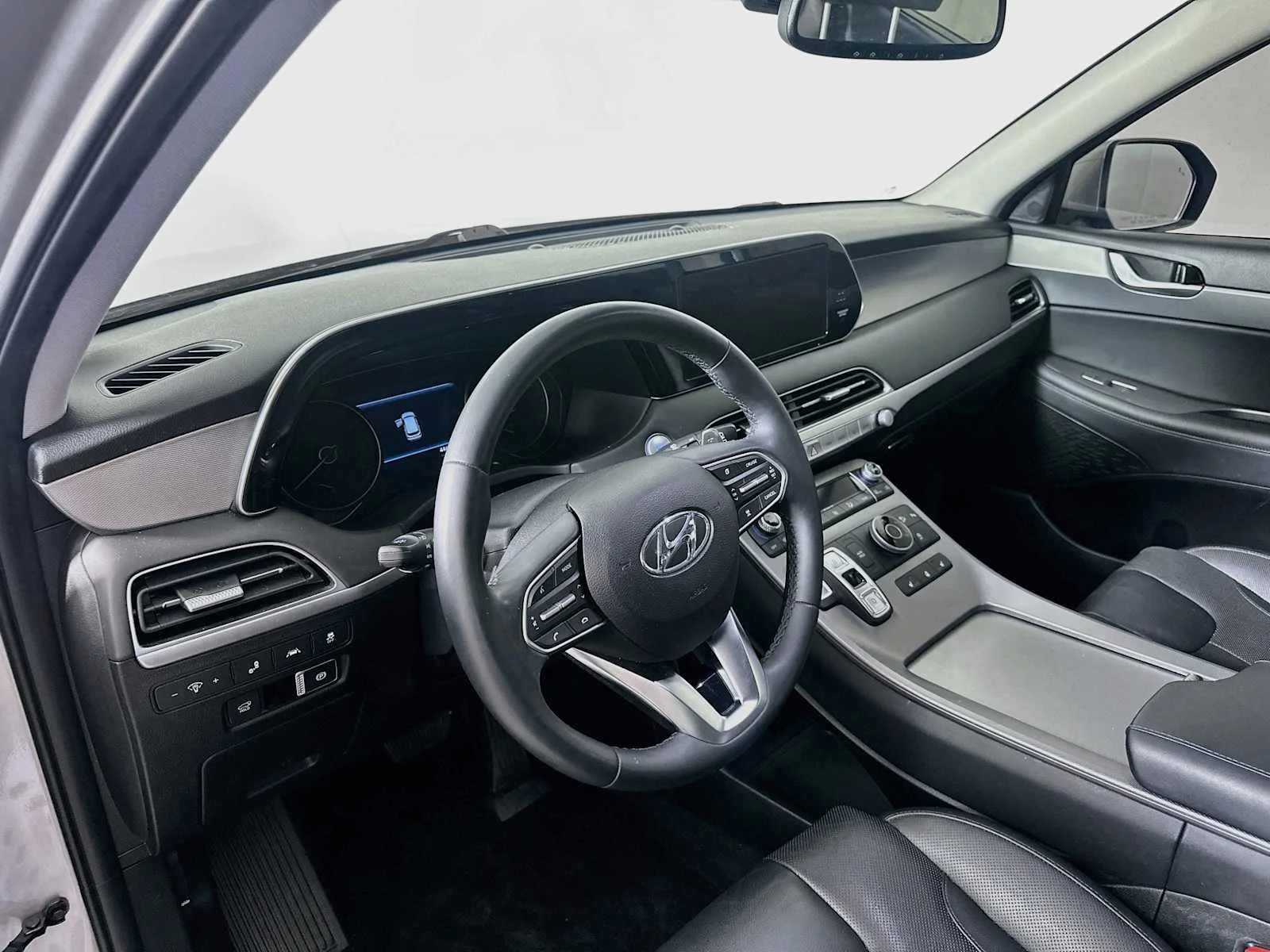 Used 2022 Typhoon Silver Hyundai SEL image 7