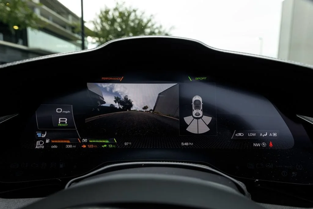 Used 2024 Grigio Silverstone Ferrari  image 30