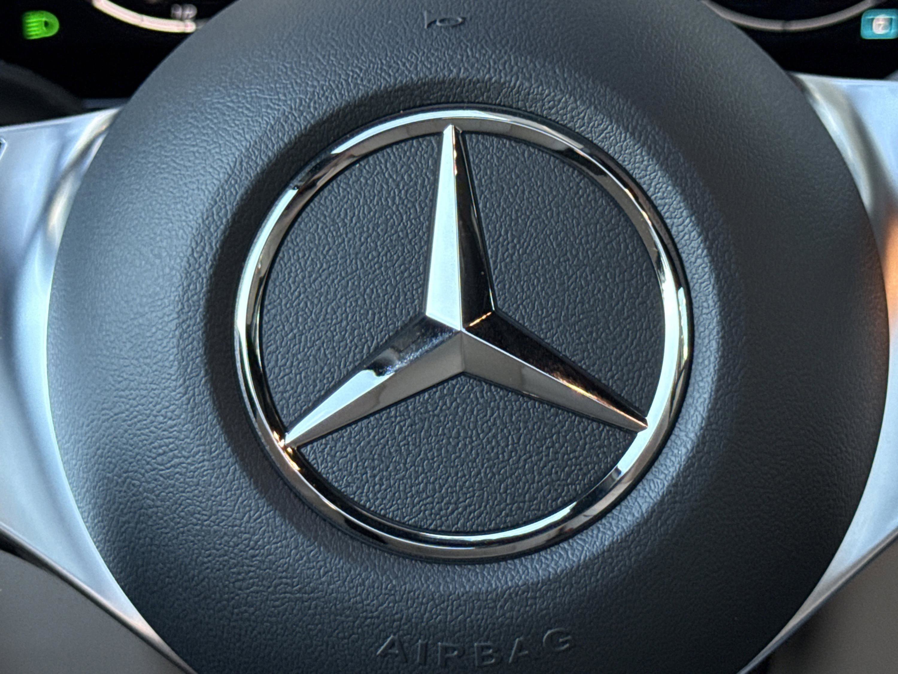 Certified Used 2026 Polar White Mercedes-Benz GLA 250 image 39