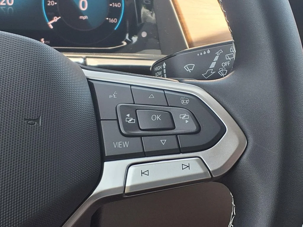 New 2026 Deep Black Pearl Volkswagen 2.0T SE image 16