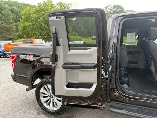Used 2018 Red Ford XL image 35