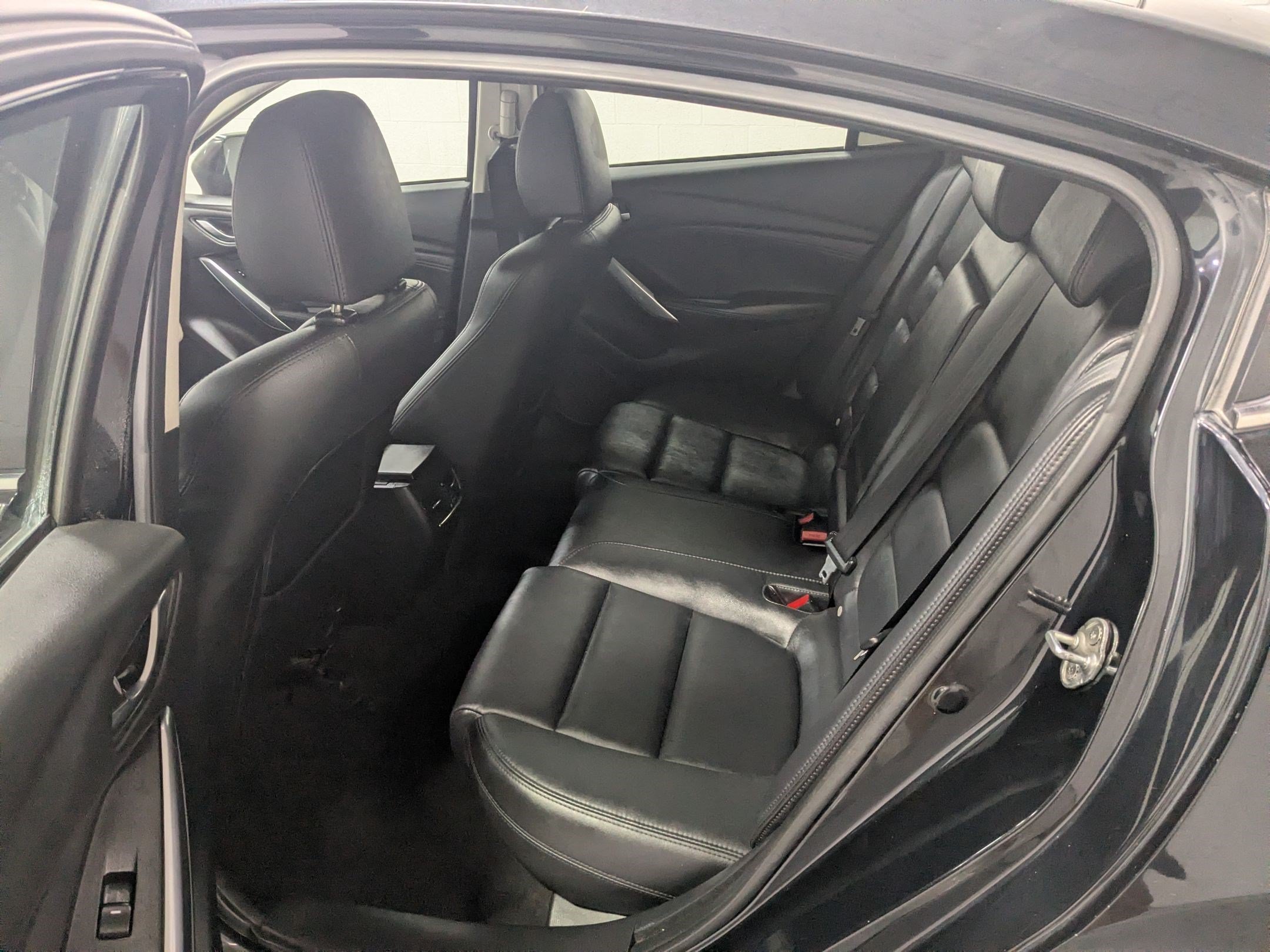 Used 2015 Jet Black Mica Mazda i Touring image 19