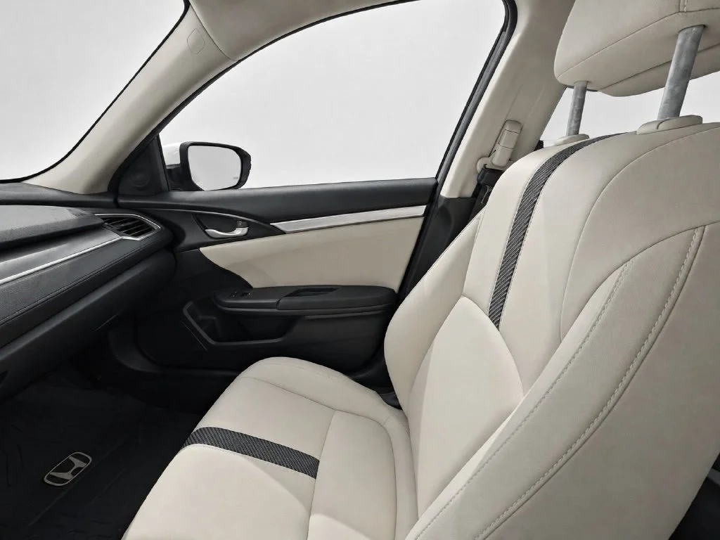 Used 2017 White Honda LX image 28