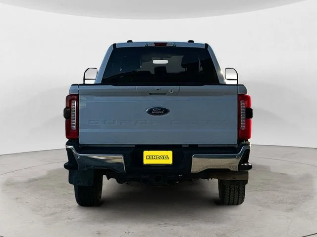 Used 2025 White Ford Lariat image 4