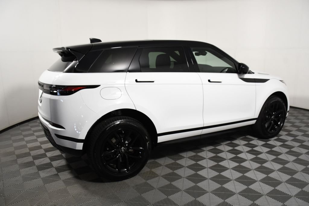 Certified Used 2026 Fuji White Land Rover Dynamic image 7