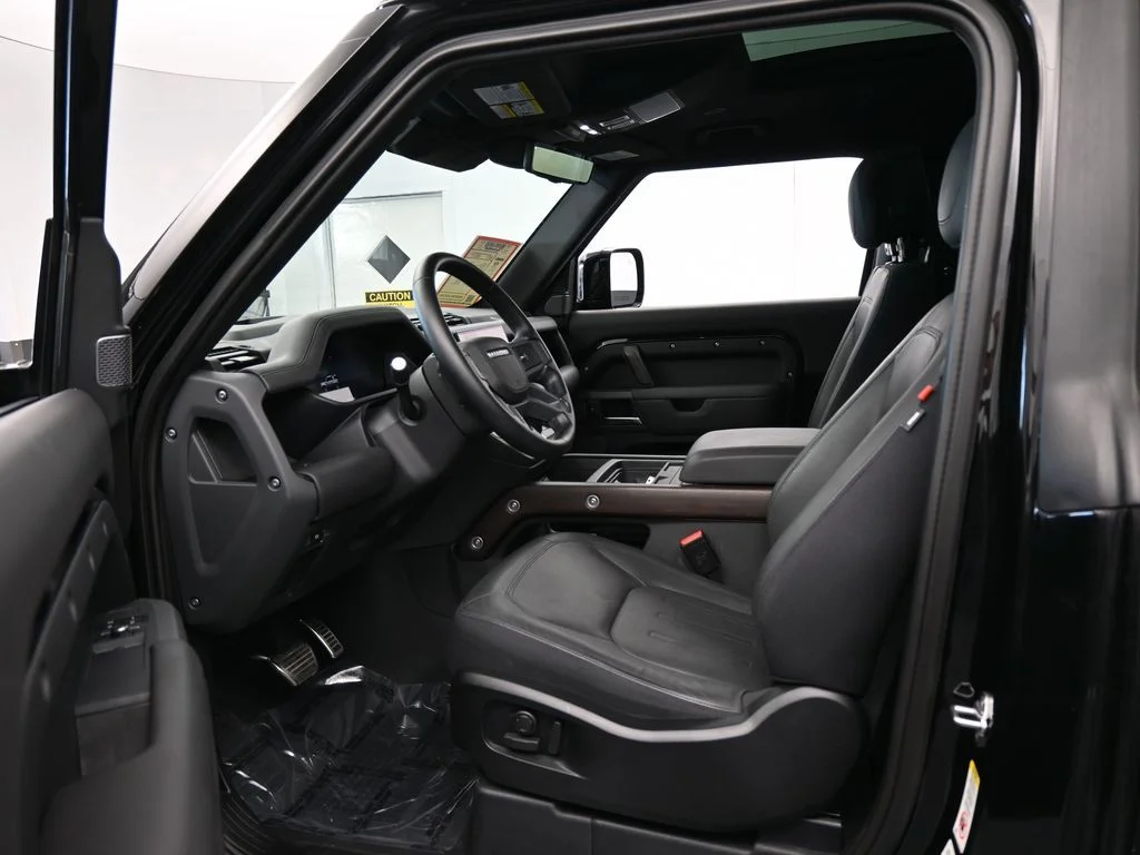 Used 2023 Black Land Rover X image 11