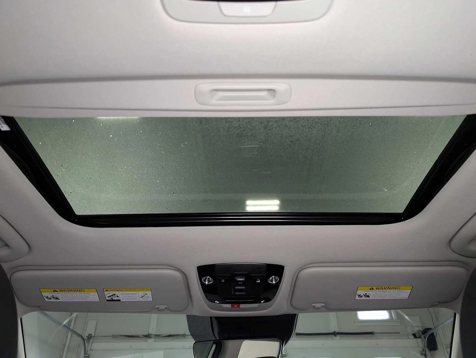 Used 2024 Snow White Pearl Kia SX image 17