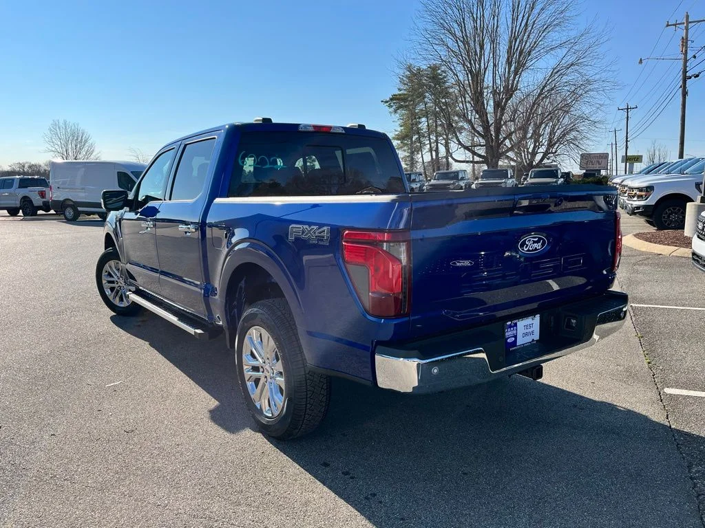 New 2026 Blue Ford XLT image 4