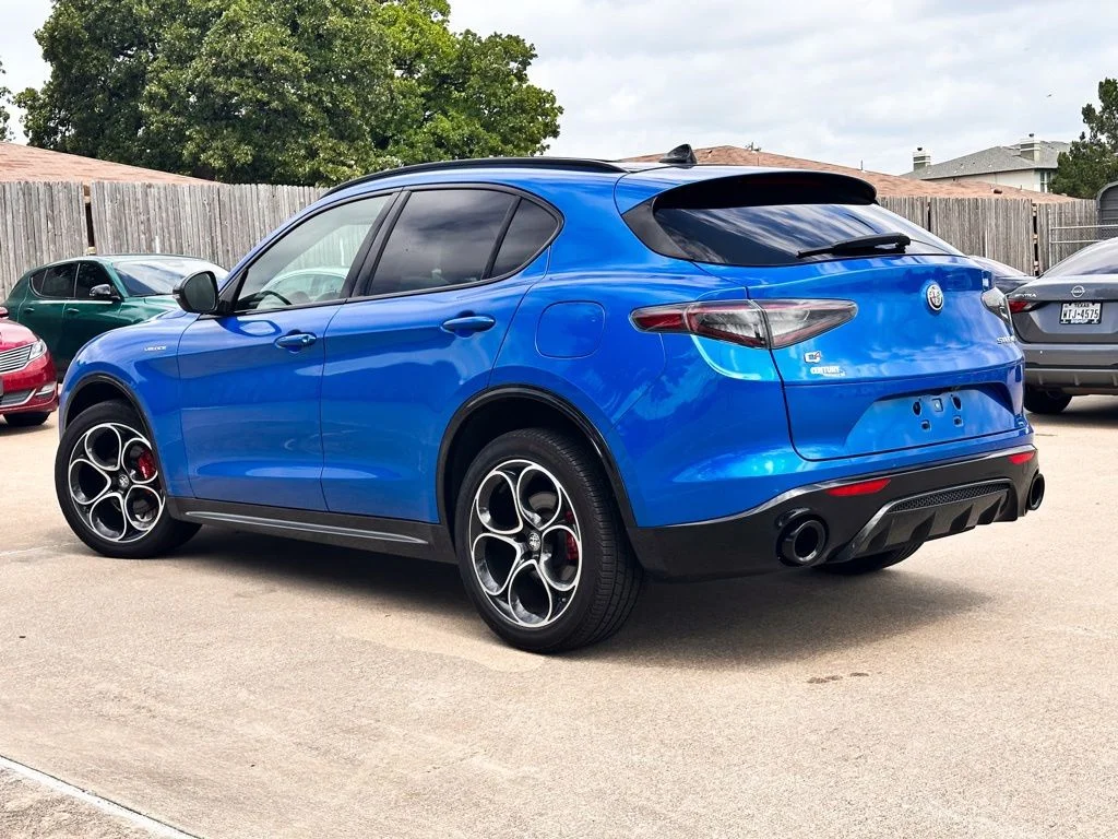 Used 2024 Blue Alfa Romeo Veloce image 3