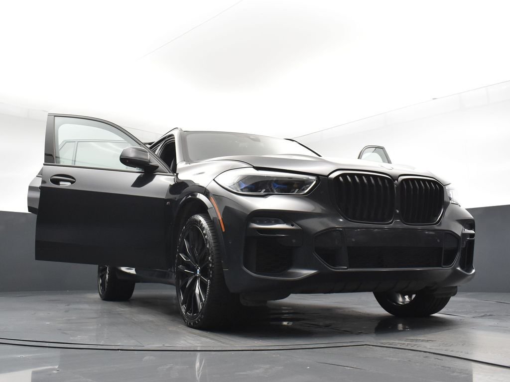Used 2021 Black BMW M50i image 29