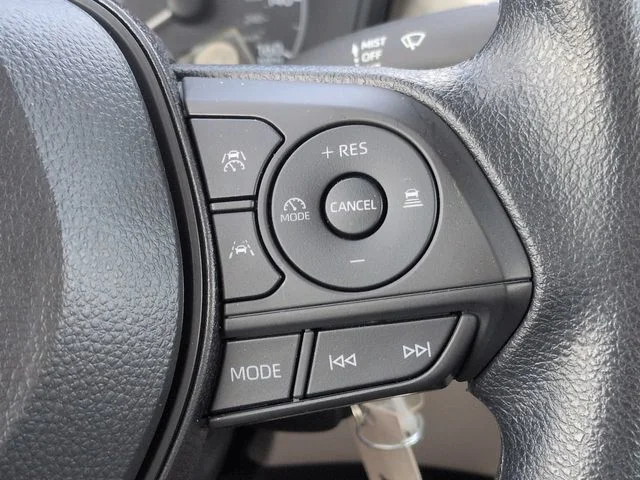 Certified Used 2024  Toyota L image 24