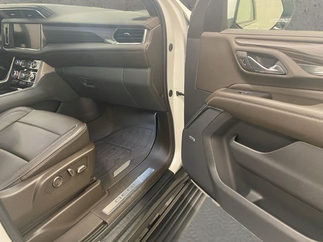 Used 2024 White GMC Denali image 21