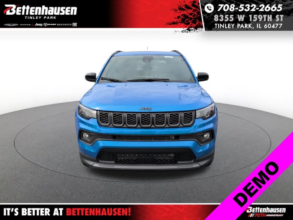 New 2026 Hydro Blue Pearl-Coat Exterior Paint Jeep Latitude image 2