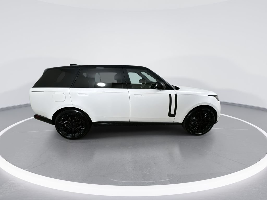 New 2026 OSTUNI PRL WHT Land Rover SE LWB image 9
