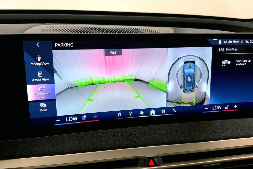Used 2024 Blue BMW xDrive50 image 16
