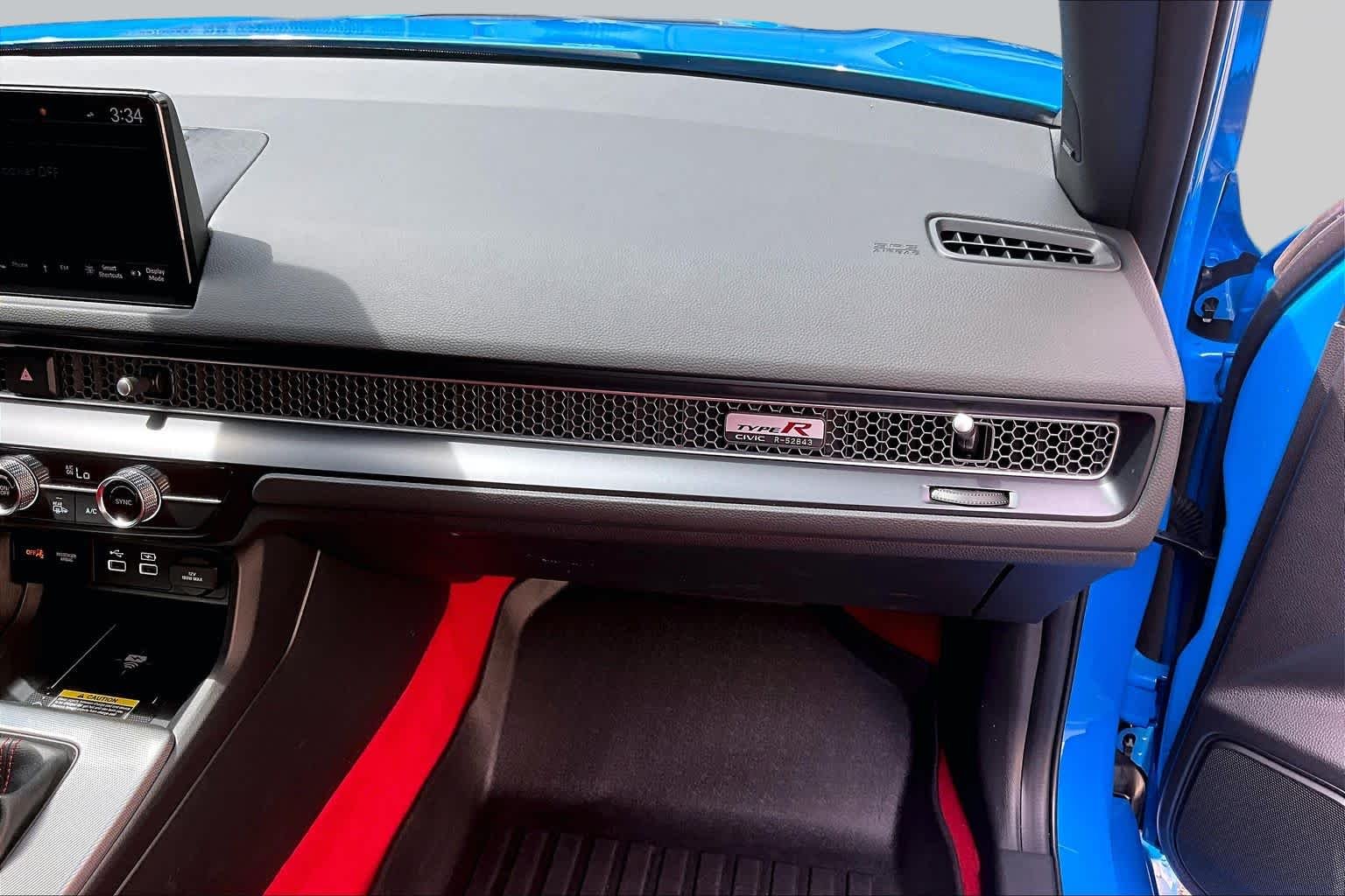 Used 2025 Boost Blue Pearl Honda  image 18