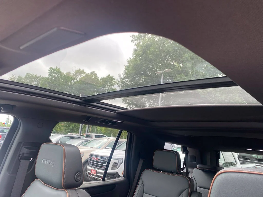2026 GMC Yukon AT4 - Photo 33