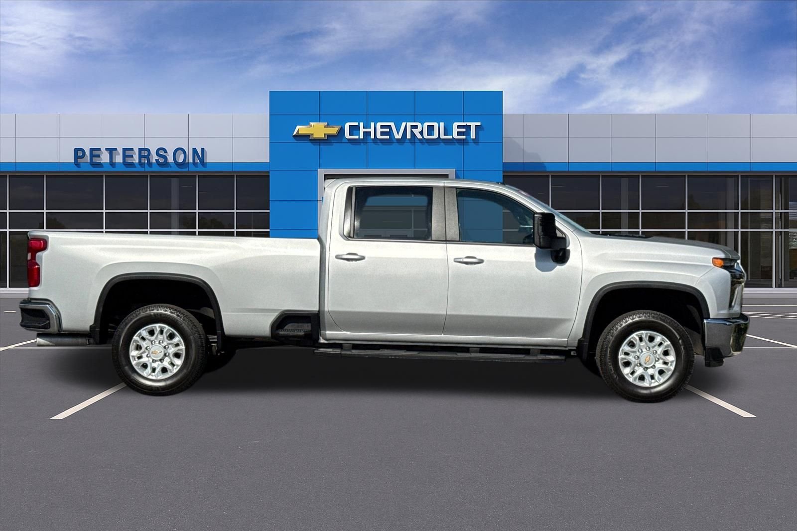 Used 2023 Silver Chevrolet LT image 3