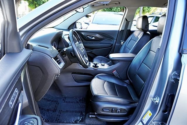 Used 2024 Silver GMC SLT image 13