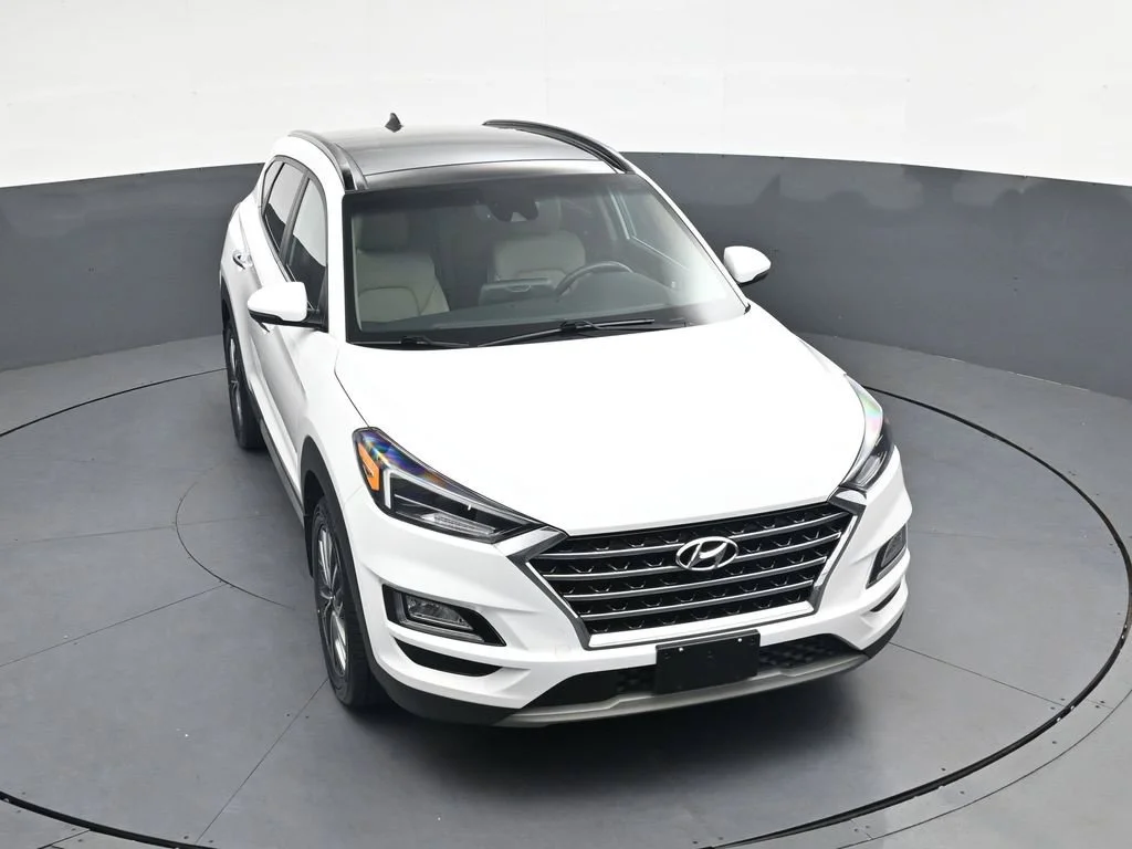 Used 2019 White Hyundai Ultimate image 27