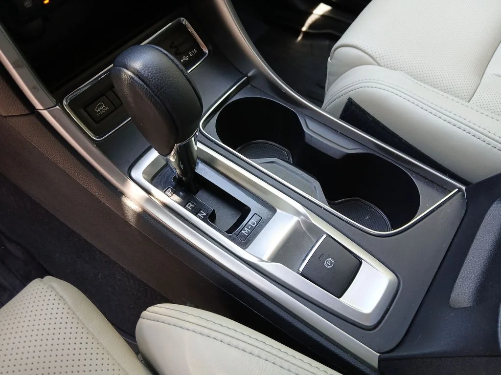 Used 2019 Blue Subaru Limited image 29
