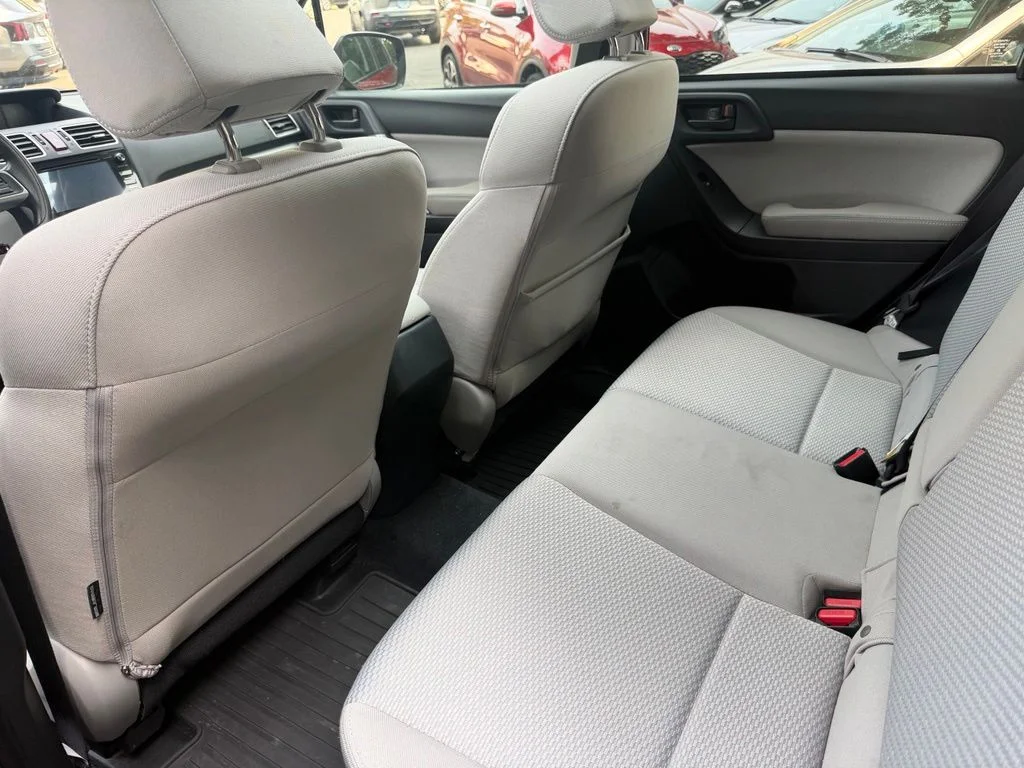 Used 2016 Venetian Red Pearl Subaru 2.5i Premium image 12