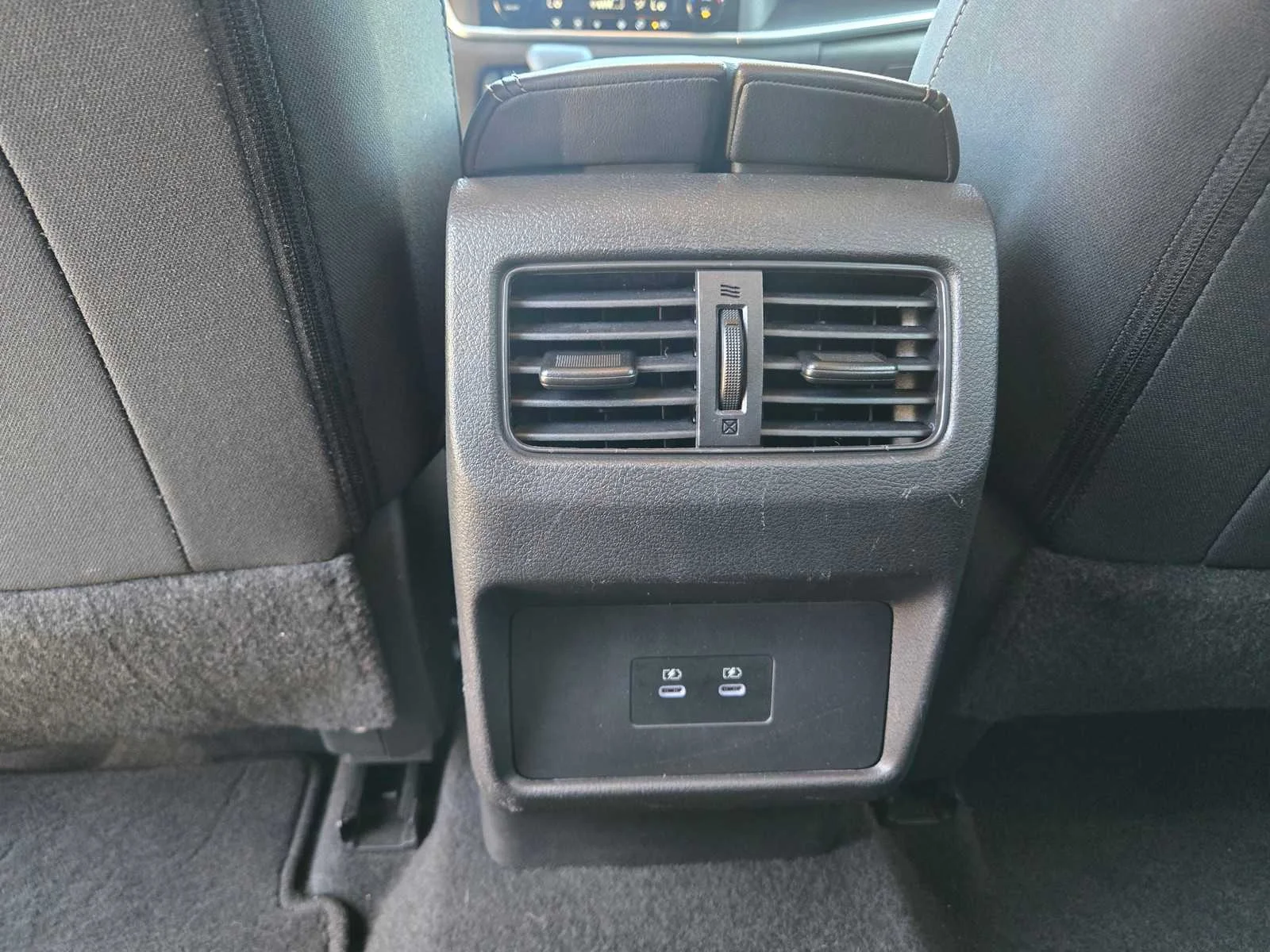Used 2024  Nissan SV image 15